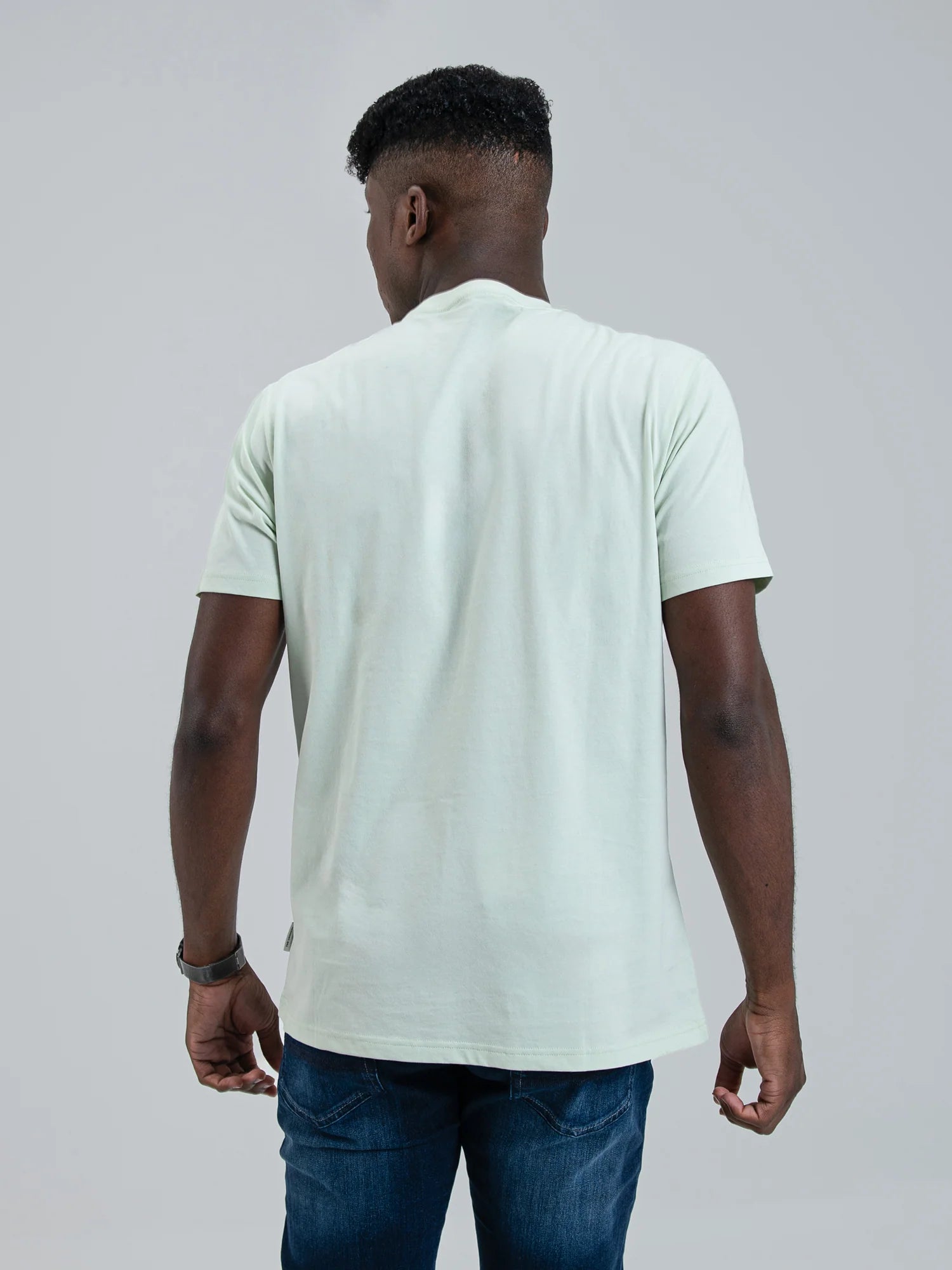 BenSherman PORTABLE RADIO TEE - PISTACHIO - Switch On Africa